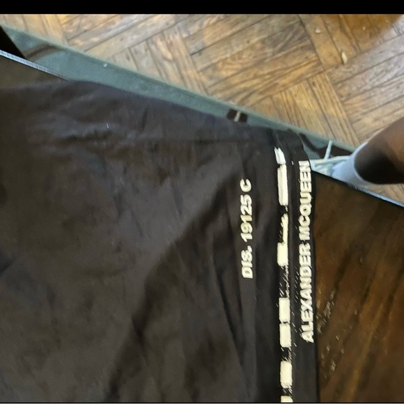 Alexander McQueen Graffiti T - Picture 2 of 4